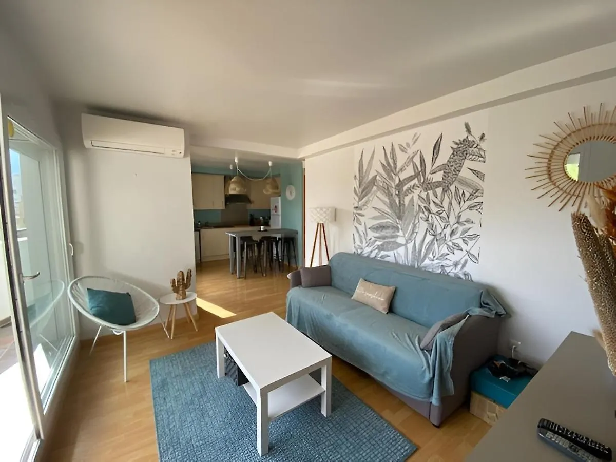 Apartment Superbe Appartement Renove, Residence Avec Piscine Roses Spain
